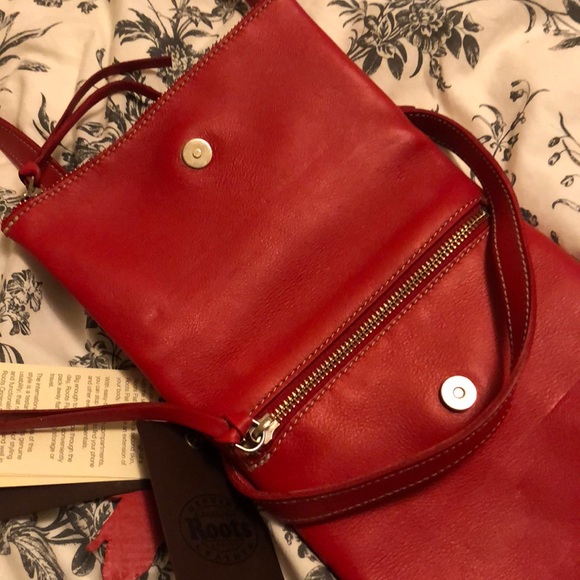 Red Roots crossbody - Picture 2 of 4